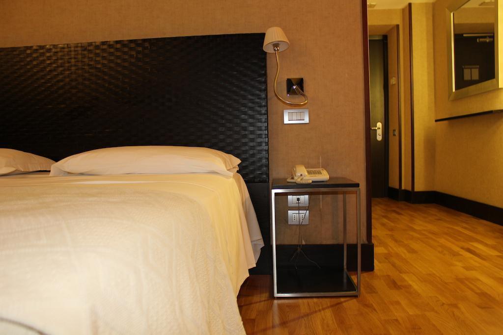 Mh Design Hotel Νάπολη Εξωτερικό φωτογραφία